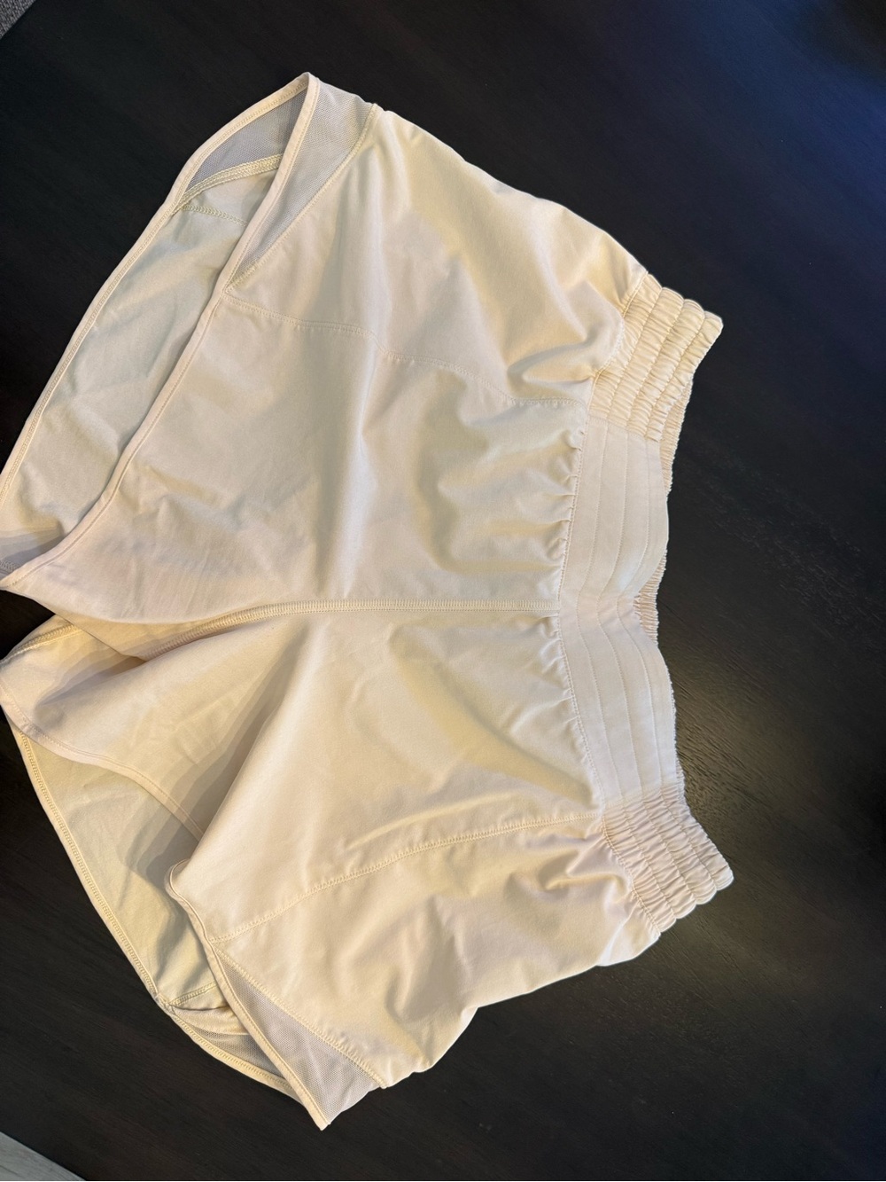 Women's lululemon Cream Elastic-Waist Athletic Shorts